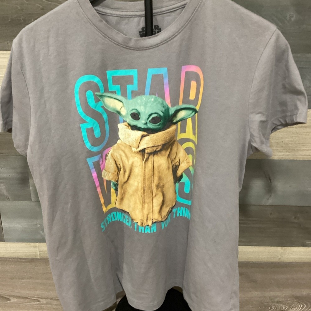 STAR WARS Mandalorian Child "Stronger Than You Think" T Shirt- size X-Large